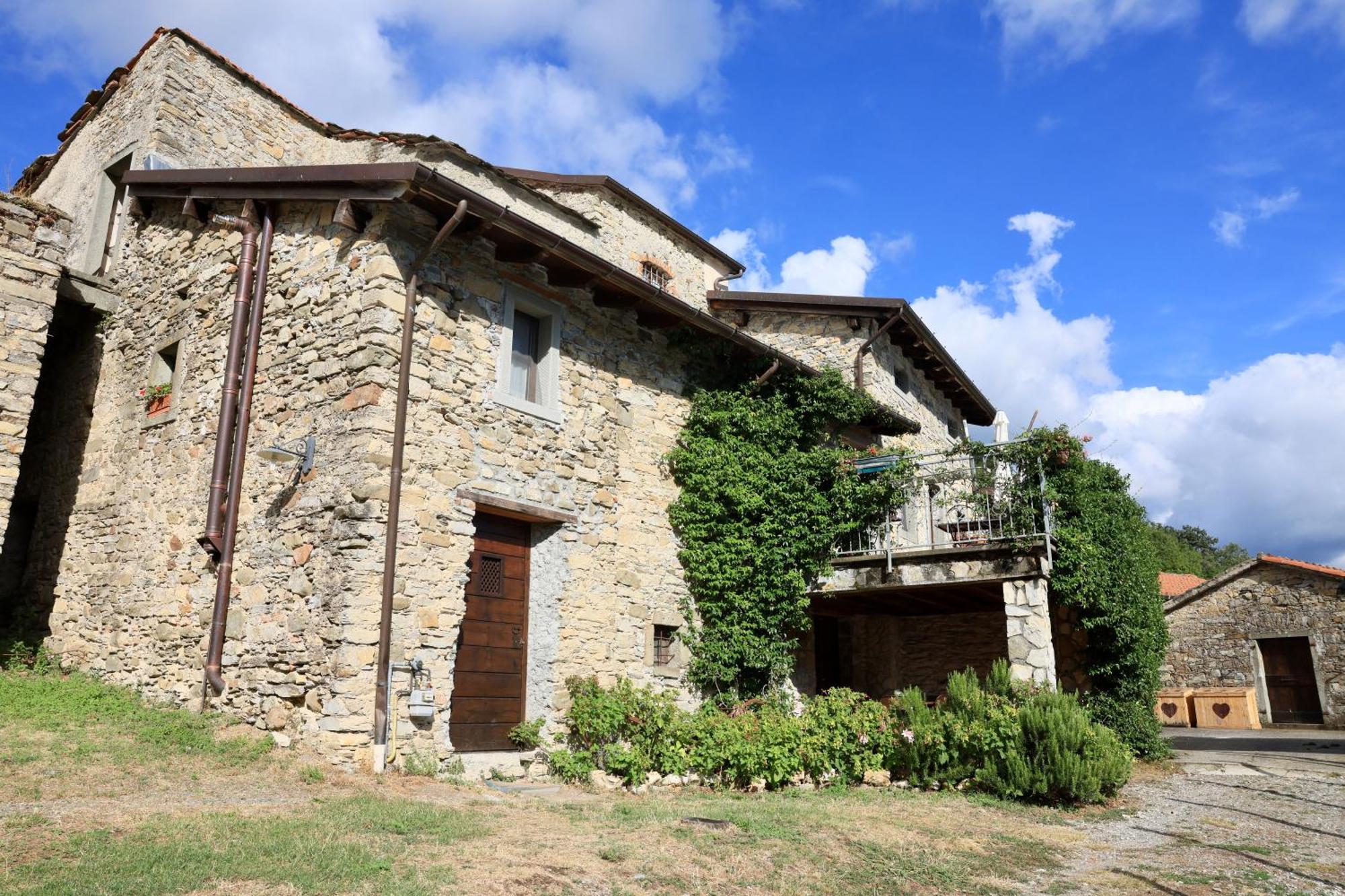 Agriturismo Montagna Verde Apella Licciana Nardi エクステリア 写真