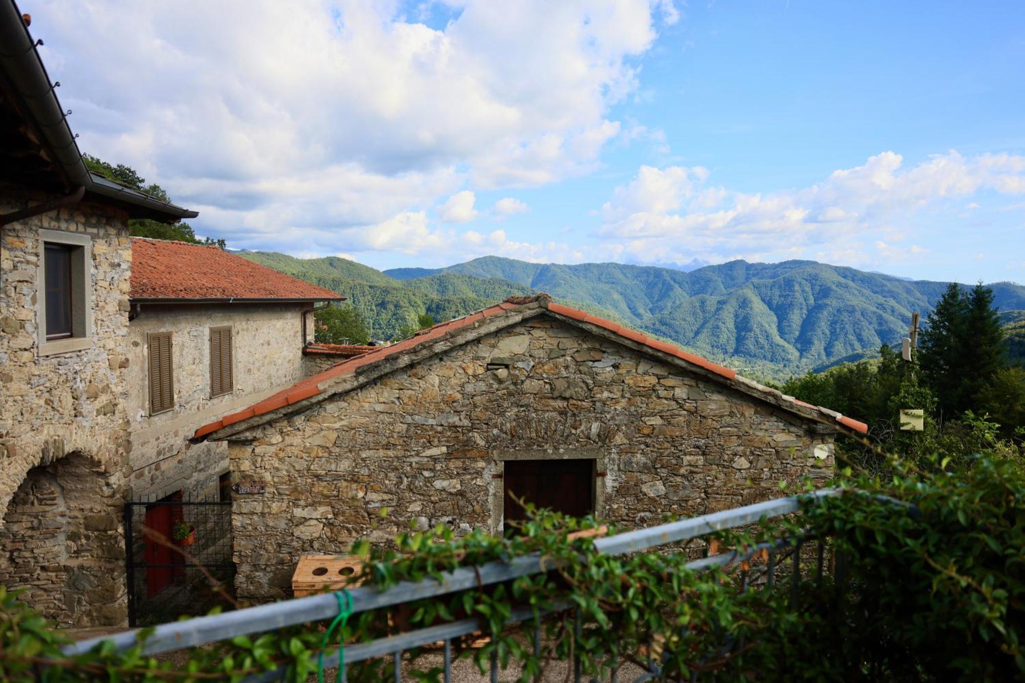 Agriturismo Montagna Verde Apella Licciana Nardi エクステリア 写真