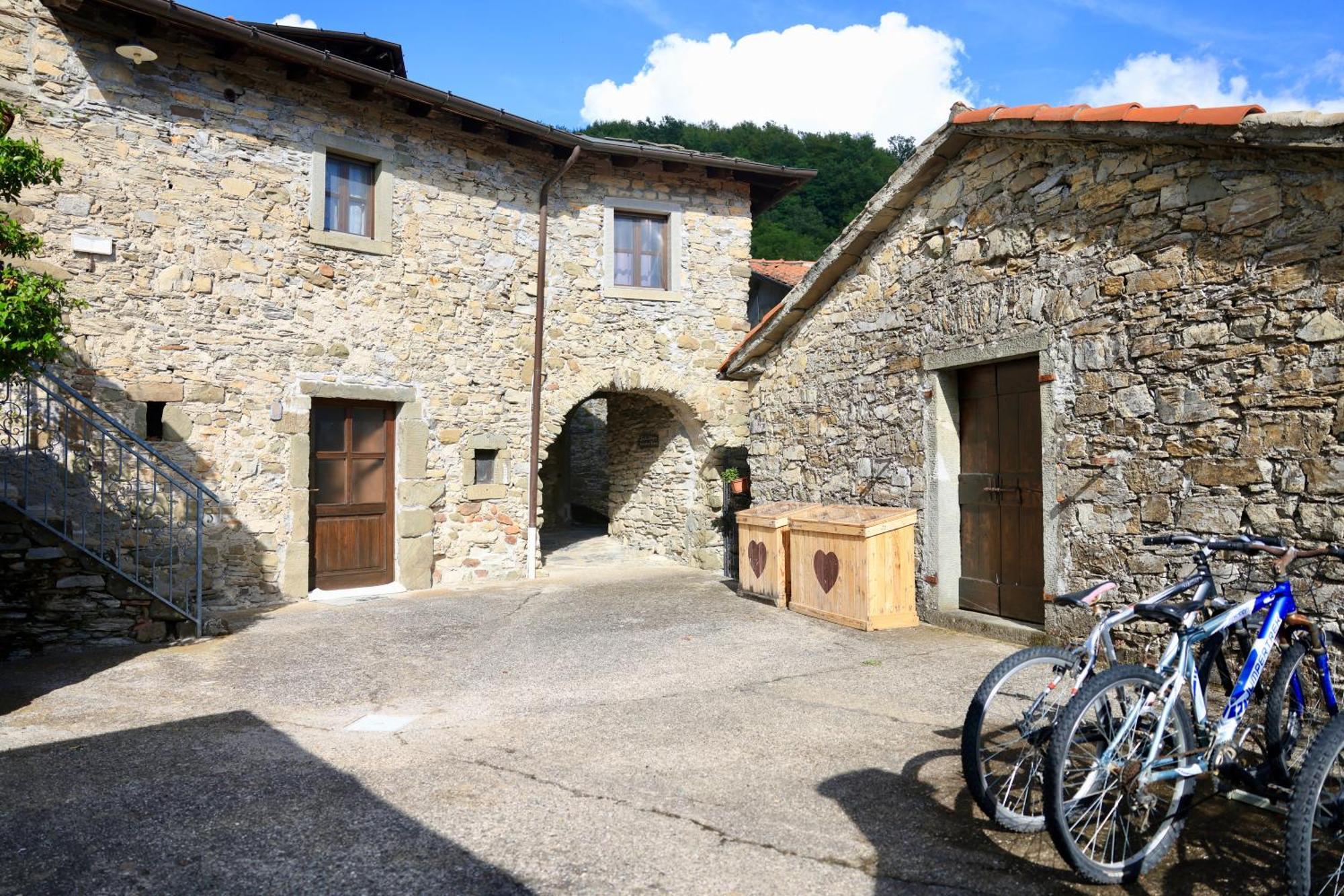 Agriturismo Montagna Verde Apella Licciana Nardi エクステリア 写真